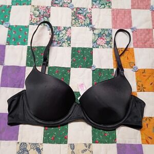 PINK by Victoria Secret wear Everywheere‎ Lightly Lined Black 34A Bra